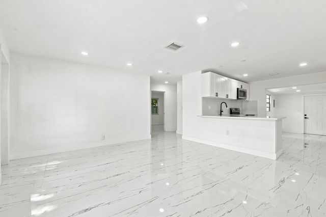2801 NE 8TH Terrace, Pompano Beach, FL 33064