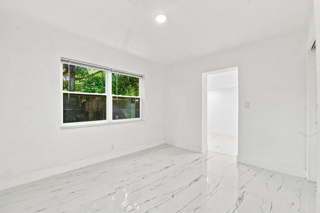 2801 NE 8TH Terrace, Pompano Beach, FL 33064