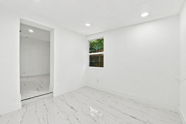 2801 NE 8TH Terrace, Pompano Beach, FL 33064
