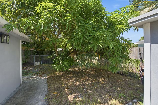 2801 NE 8TH Terrace, Pompano Beach, FL 33064