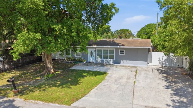 2801 NE 8TH Terrace, Pompano Beach, FL 33064