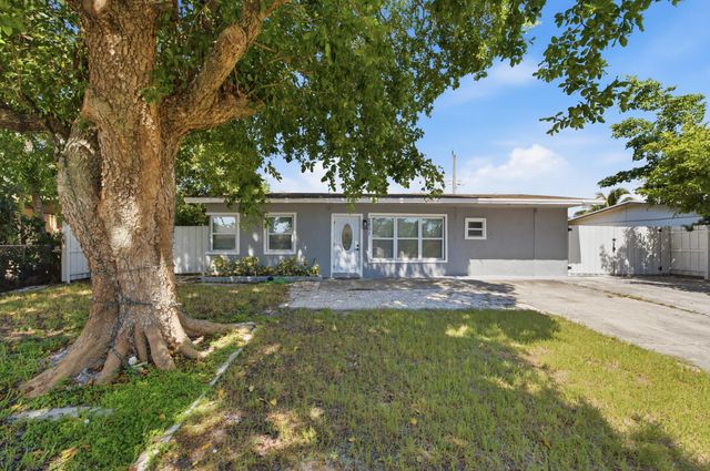 2801 NE 8TH Terrace, Pompano Beach, FL 33064
