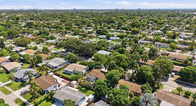 2801 NE 8TH Terrace, Pompano Beach, FL 33064