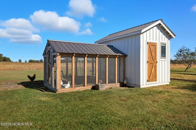 3466 County Road V, Liberty Center, OH 43532