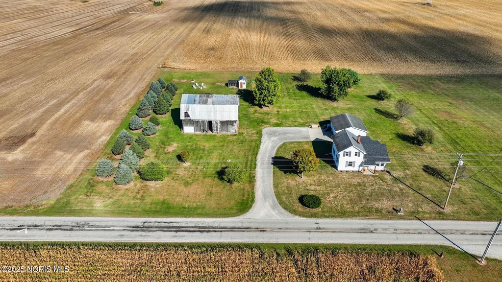3466 County Road V, Liberty Center, OH 43532