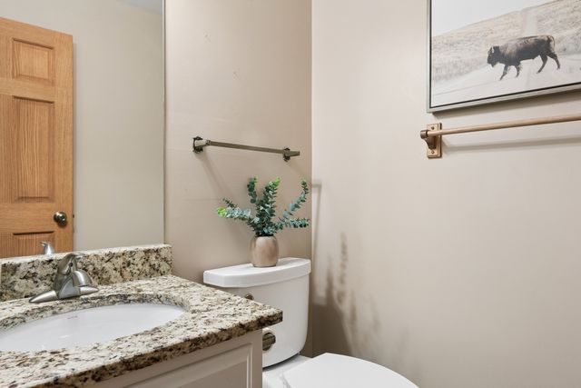 604 Shenandoah Trail, Elgin, IL 60123