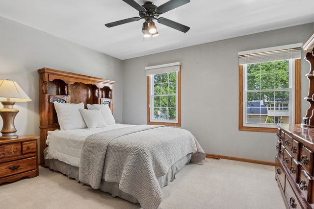 604 Shenandoah Trail, Elgin, IL 60123
