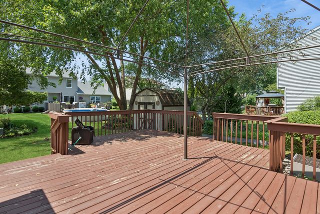 604 Shenandoah Trail, Elgin, IL 60123