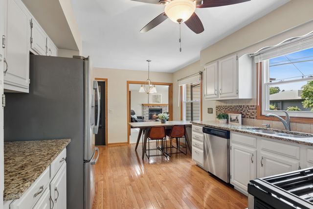 604 Shenandoah Trail, Elgin, IL 60123