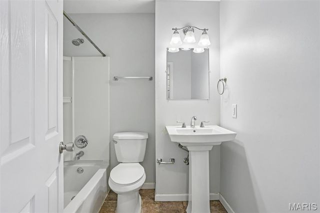 11678 Galba Drive, Florissant, MO 63033