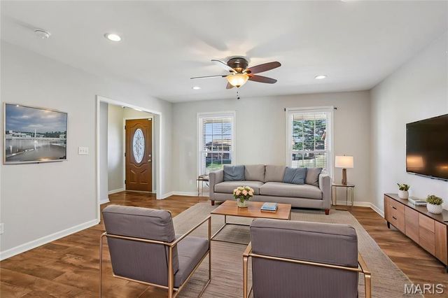 11678 Galba Drive, Florissant, MO 63033