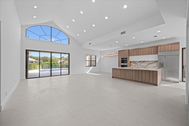 10096 Dover Carriage Lane, Lake Worth, FL 33449