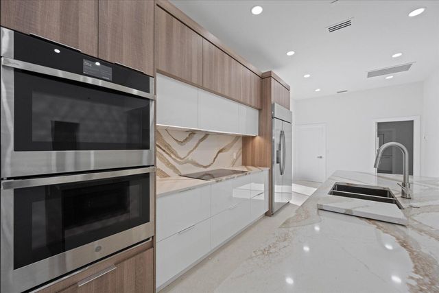 10096 Dover Carriage Lane, Lake Worth, FL 33449
