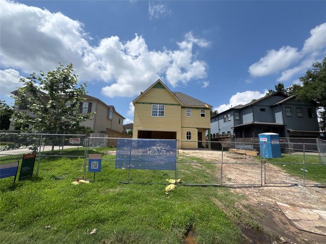 955 W 42nd Street, Houston, TX 77018