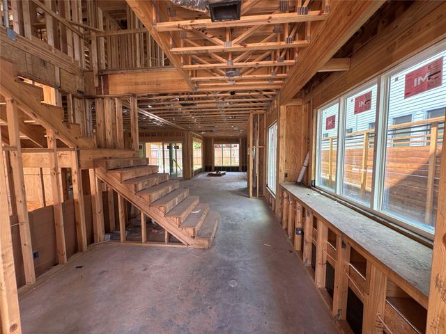 955 W 42nd Street, Houston, TX 77018