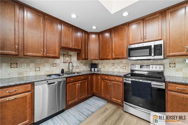 480 Fairton Drive 480C, Monroe, NJ 08831