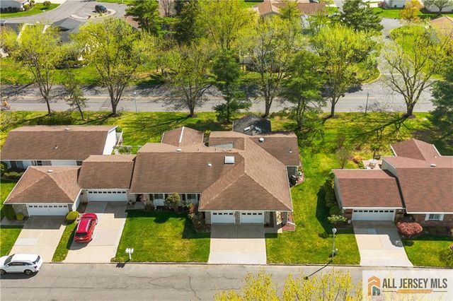 480 Fairton Drive 480C, Monroe, NJ 08831