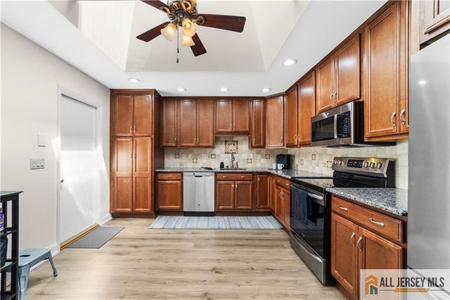 480 Fairton Drive 480C, Monroe, NJ 08831