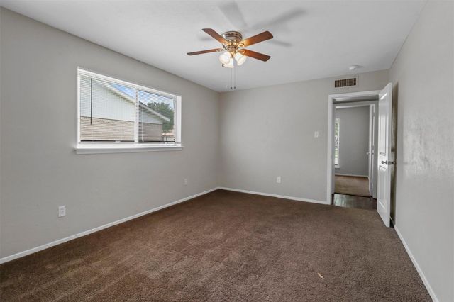 7012 Lincolnshire Lane, North Richland Hills, TX 76182