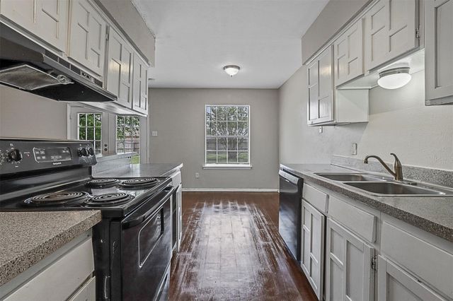 7012 Lincolnshire Lane, North Richland Hills, TX 76182