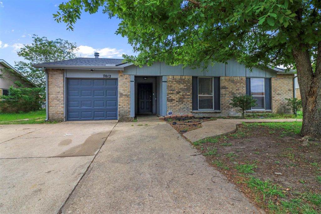 7012 Lincolnshire Lane, North Richland Hills, TX 76182