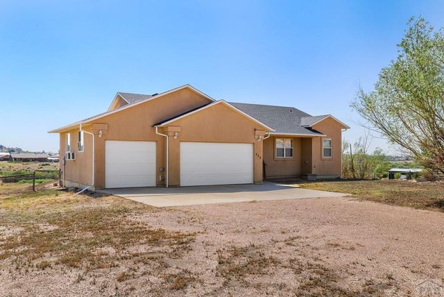 574 S Chimazo Dr, Pueblo West, CO 81007