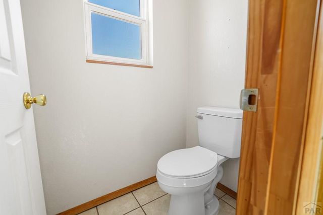 574 S Chimazo Dr, Pueblo West, CO 81007