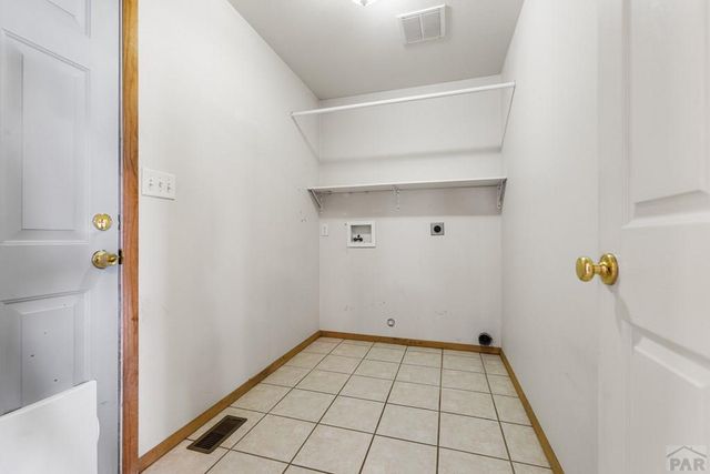 574 S Chimazo Dr, Pueblo West, CO 81007