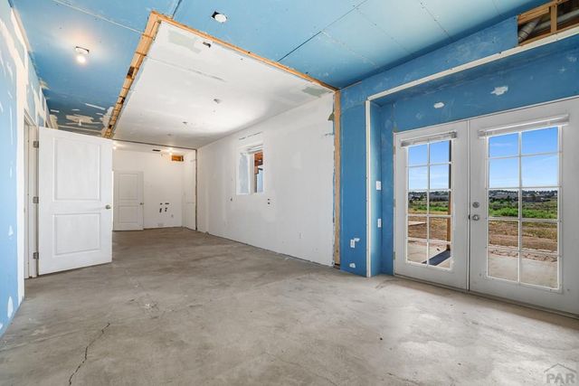 574 S Chimazo Dr, Pueblo West, CO 81007