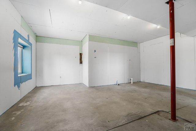 574 S Chimazo Dr, Pueblo West, CO 81007