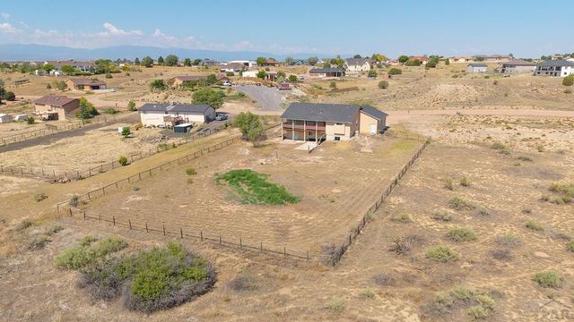 574 S Chimazo Dr, Pueblo West, CO 81007