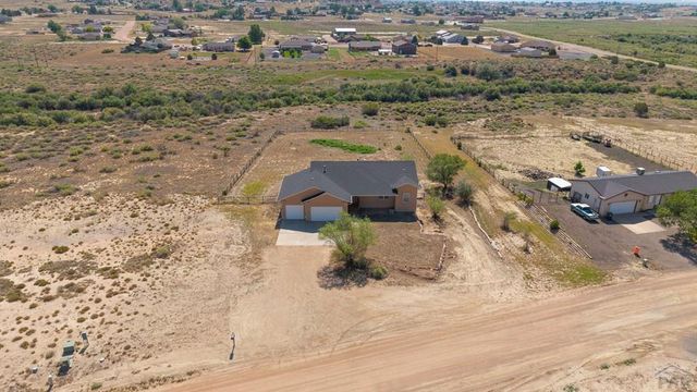 574 S Chimazo Dr, Pueblo West, CO 81007