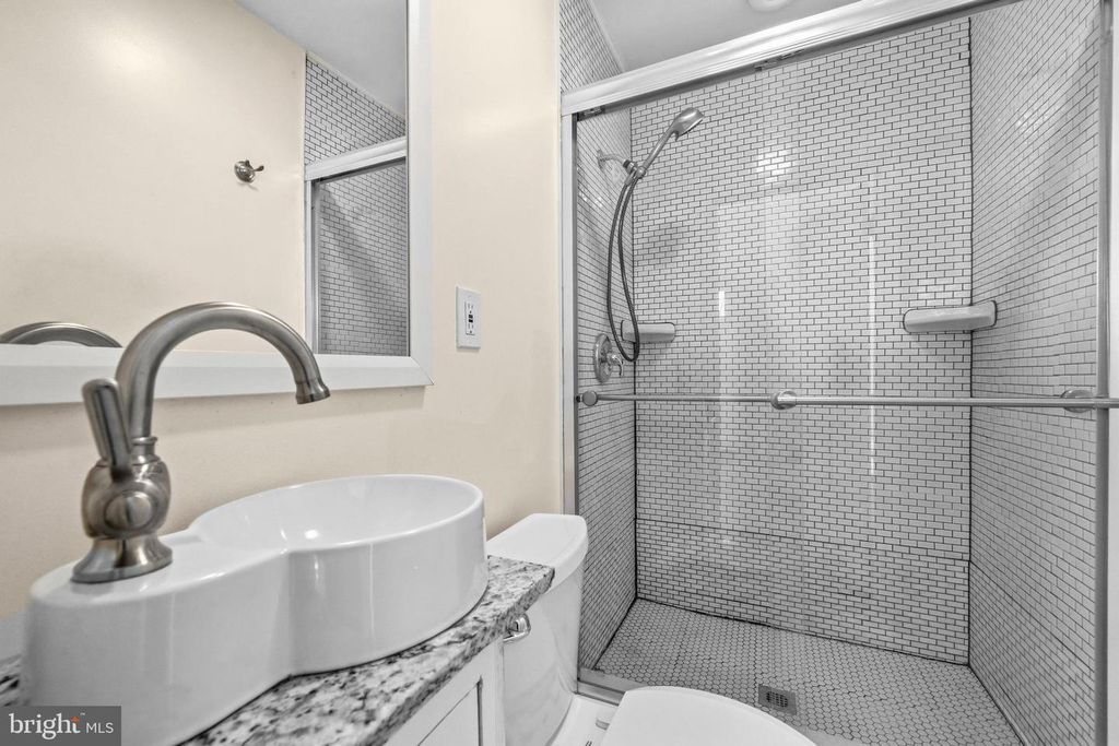 Image 26 of property listing at 512 QUINCY ST NW, Washington, DC 20011