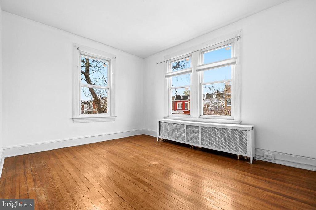 Image 27 of property listing at 512 QUINCY ST NW, Washington, DC 20011