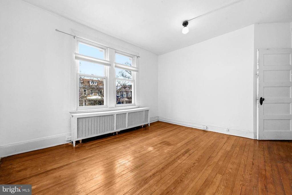 Image 28 of property listing at 512 QUINCY ST NW, Washington, DC 20011