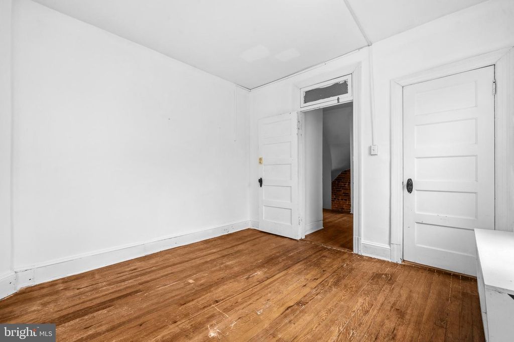 Image 29 of property listing at 512 QUINCY ST NW, Washington, DC 20011