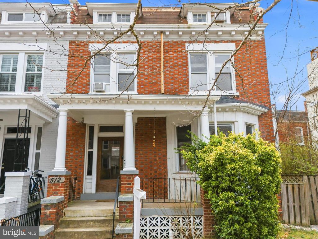 Image 3 of property listing at 512 QUINCY ST NW, Washington, DC 20011