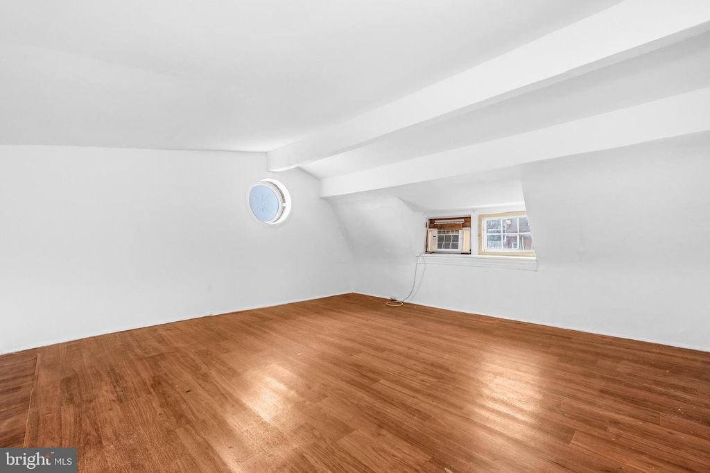 Image 35 of property listing at 512 QUINCY ST NW, Washington, DC 20011