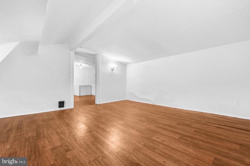 Image 36 of property listing at 512 QUINCY ST NW, Washington, DC 20011