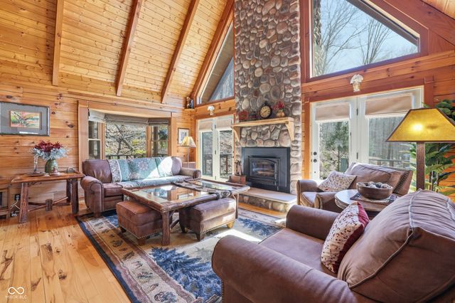 2901 N Pierce Drive, Solsberry, IN 47459