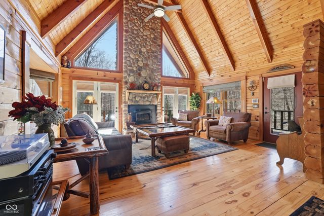 2901 N Pierce Drive, Solsberry, IN 47459