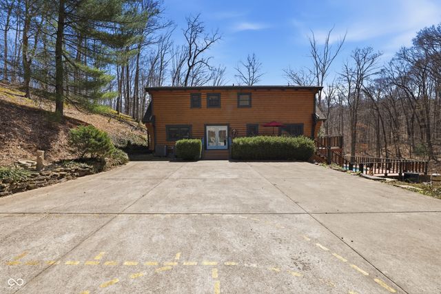 2901 N Pierce Drive, Solsberry, IN 47459