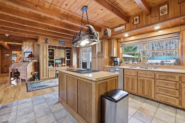 2901 N Pierce Drive, Solsberry, IN 47459