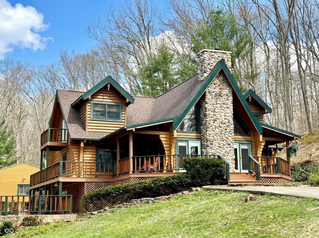 2901 N Pierce Drive, Solsberry, IN 47459