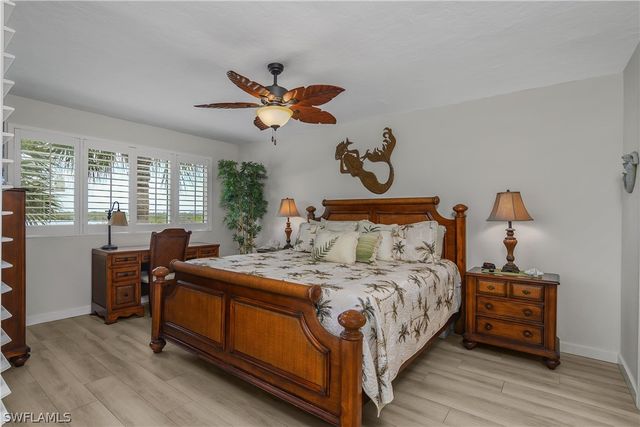 320 Horse Creek DR 306, Naples, FL 34110