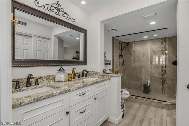 320 Horse Creek DR 306, Naples, FL 34110