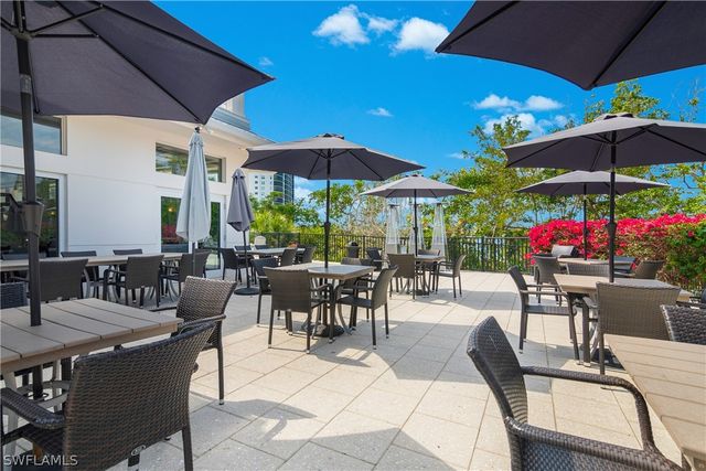 320 Horse Creek DR 306, Naples, FL 34110