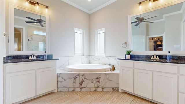 138 Chisos Drive, Decatur, TX 76234