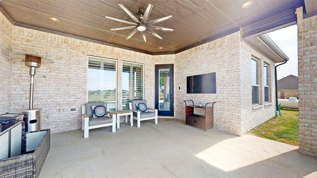 138 Chisos Drive, Decatur, TX 76234