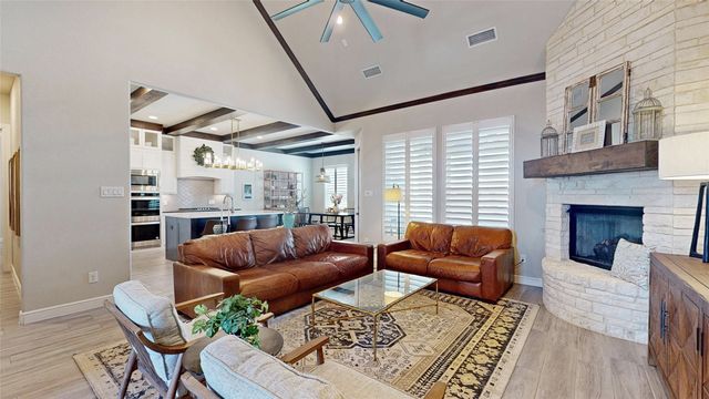 138 Chisos Drive, Decatur, TX 76234